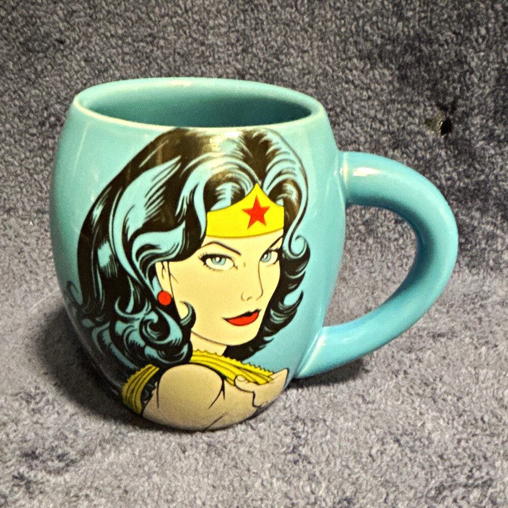 DC Comics Wonder Woman Blue 14oz Ceramic Mug Microwave & Dishwasher Safe
